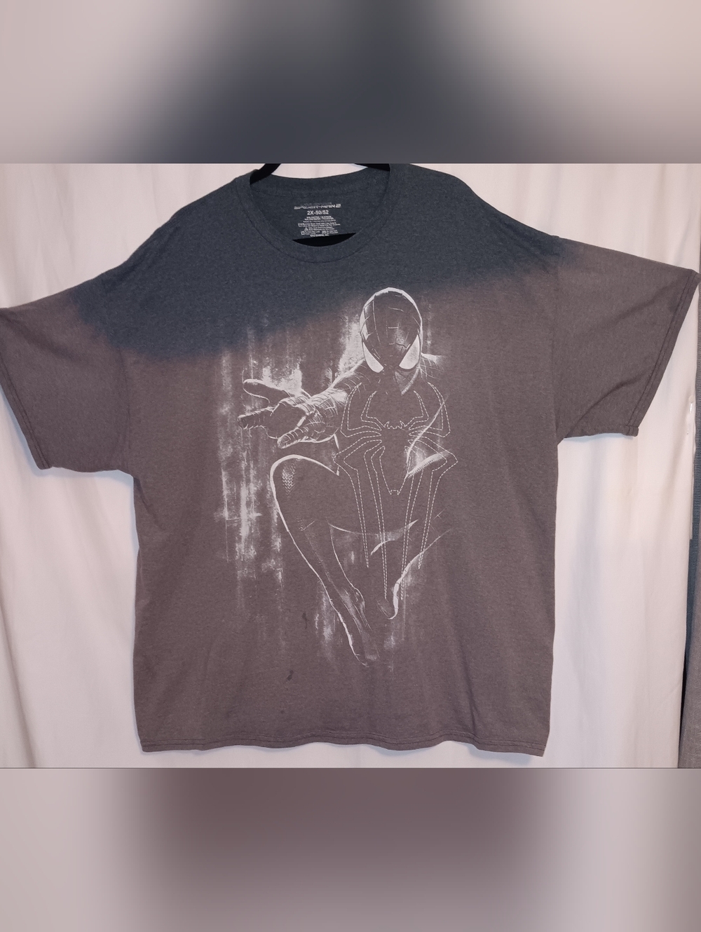 Spiderman Men's Charcoal Gray Graphic Short-Sleeve Tee